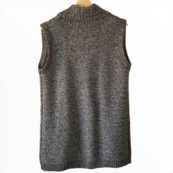 Black Tape_ Cable Knit Grey Sleeveless Vest Top - Picture 5 of 11